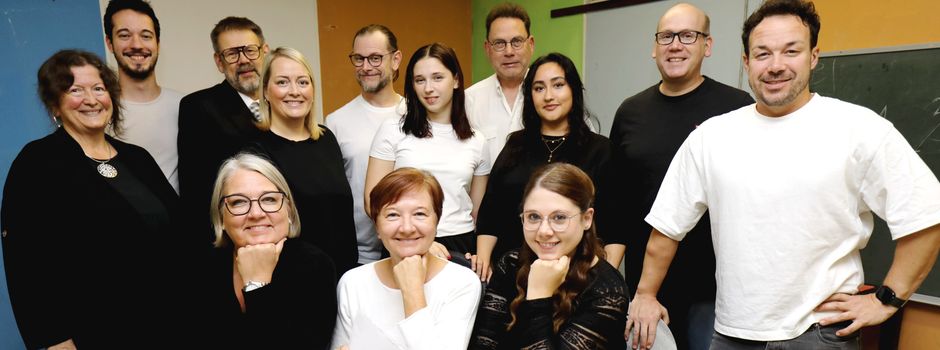 Aufstand in Pumps: Turbulenter Dreiakter mit Frauenpower