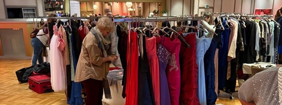 Ballkleid-Flohmarkt in der Mainzer Altstadt