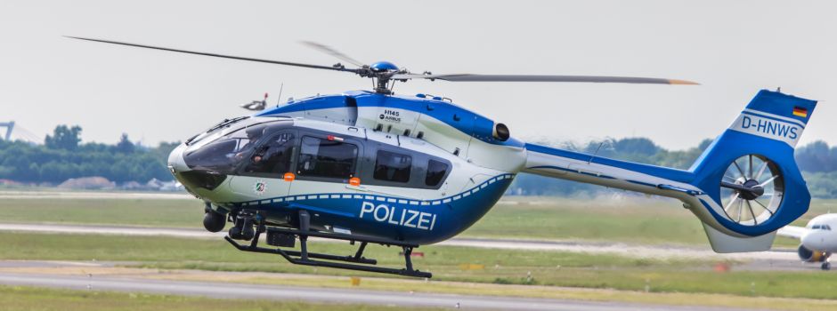 Mehrfach auf A7 überschlagen – Polizeihubschrauber im Einsatz