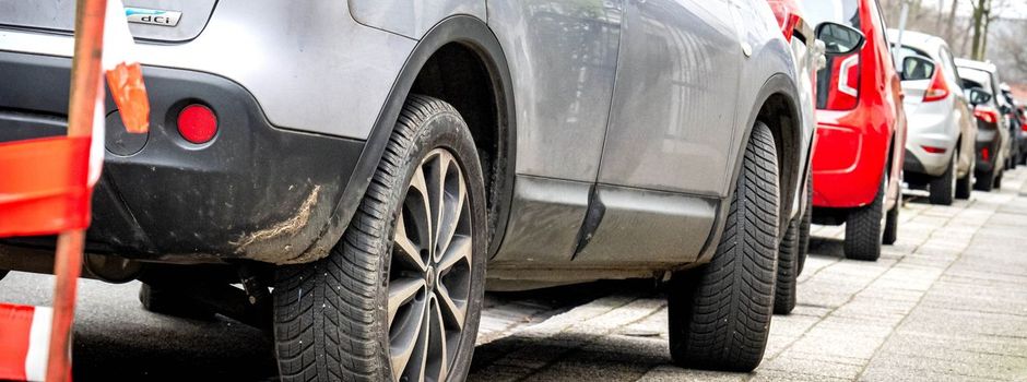 Anwohner können gegen Autos auf Gehwegen vorgehen