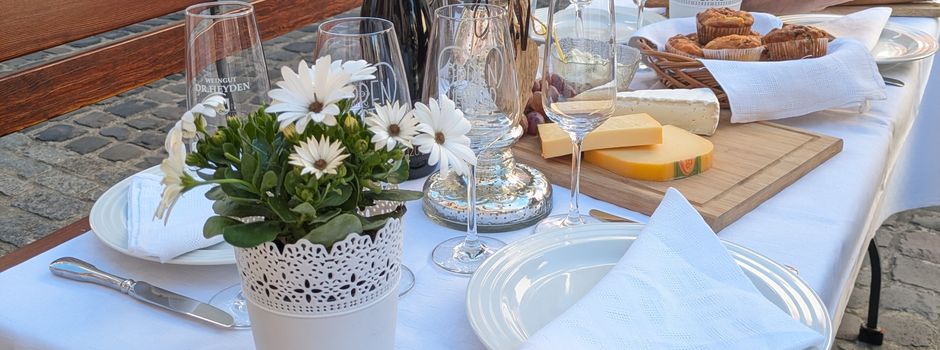 Oppenheim lädt wieder zum „Dîner en Blanc“ auf den Marktplatz