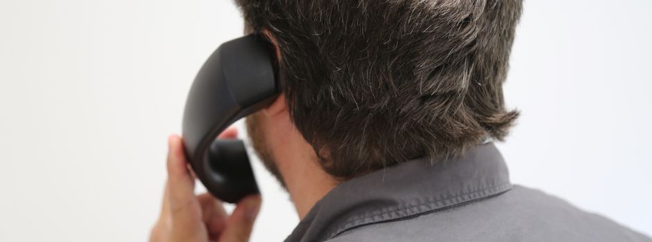 Enkeltrick und andere Betrugsmaschen: Kriminalkommissarin hält Vortrag