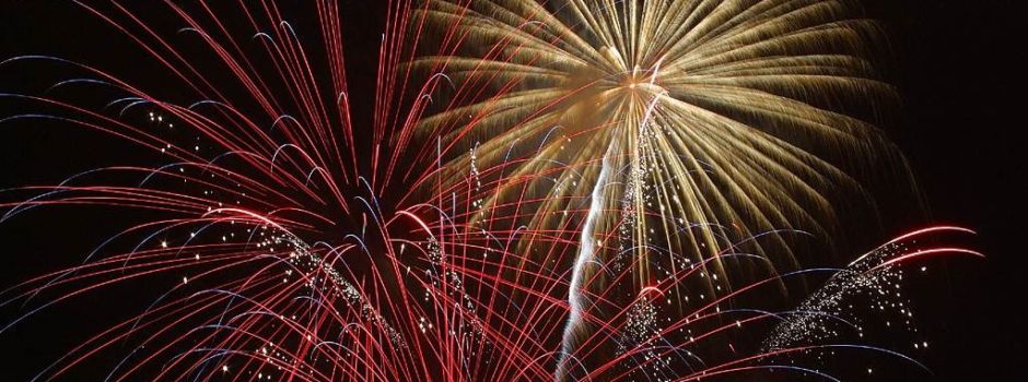 Rätsel um Feuerwerk über Wiesbaden: Stadt klärt auf und warnt
