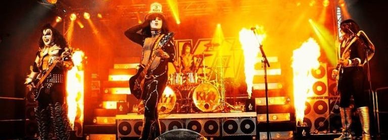 Schminke, Schweiß und Rock ’n’ Roll: KISS-Fieber im Alten E-Werk Nierstein