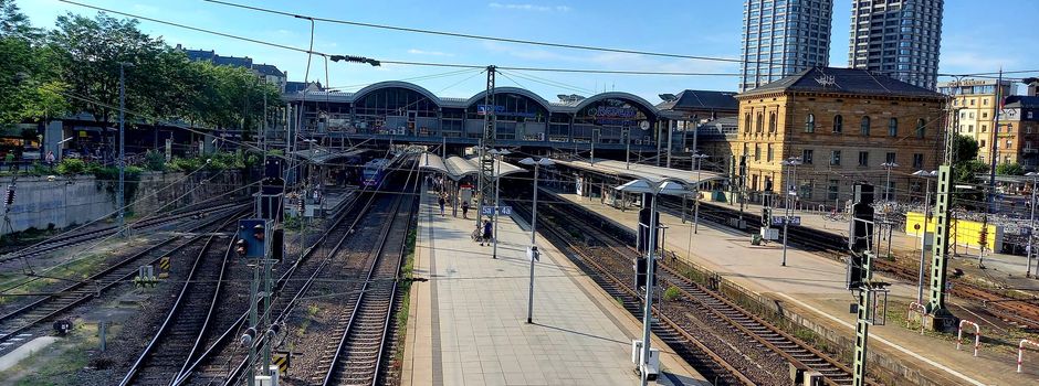 Mann zieht Machete aus der Hose und bedroht Kontrolleure in Mainz