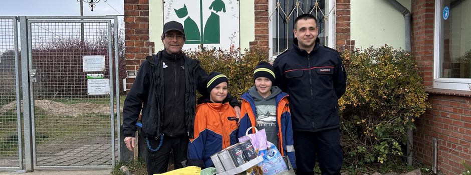 🎄🐶 Spendenübergabe für das Tierheim Dorf Mecklenburg 🐱🎄