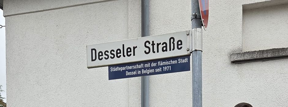 Historische Straßenbeschilderung