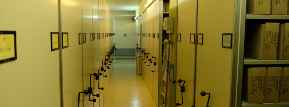70 Kartons zur Stadtgeschichte gesichtet und neu geordnet