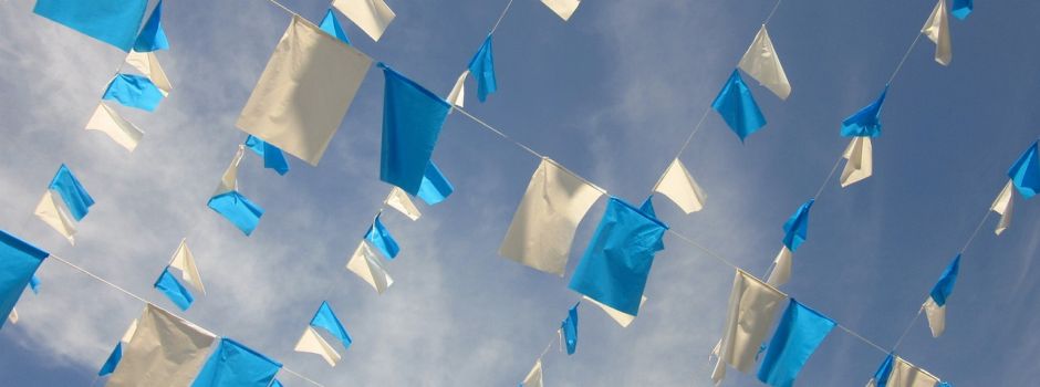 Feuerwehr beginnt mit dem Verkauf von Dauerkarten und Dorfschmuck zum Jubiläumswochenende (23. - 25. Juni)