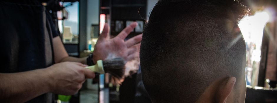 Kontrollen in Mainz: Verstöße bei mehreren Friseur-Betrieben