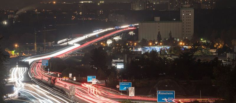 Staus und Zugausfälle – Wirtschaft schlägt Alarm