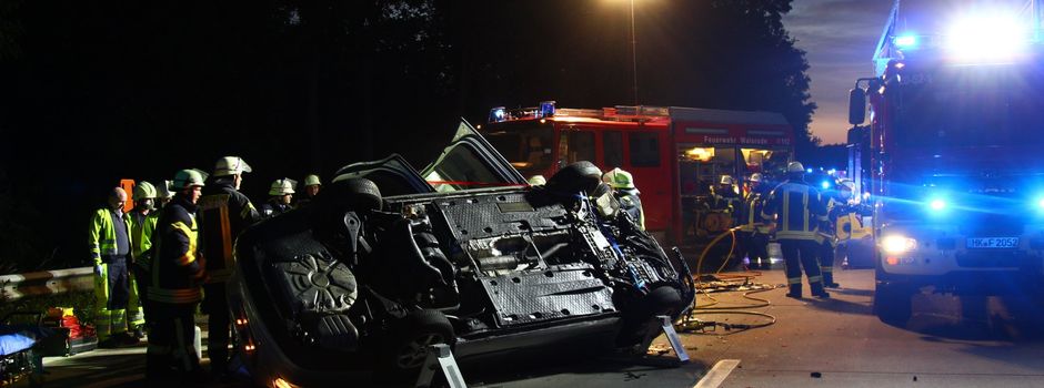 Pkw überschlägt sich