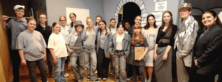 Des Kaisers neue Kleider – Die Melodie der Lüge