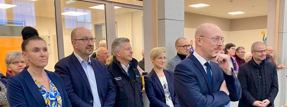 2-Feld-Sporthalle übergeben