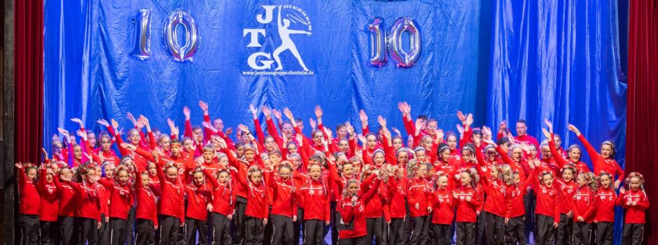 TSC Jazztanzgruppen Dienheim e.V. spenden 1.500 Euro für krebskranke Kinder