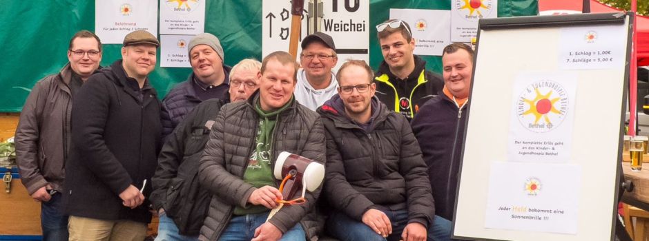 “Hau den Lukas" auf der Clarholzer Herbstwoche bringt 1525 € für das Kinderhospiz Bethel