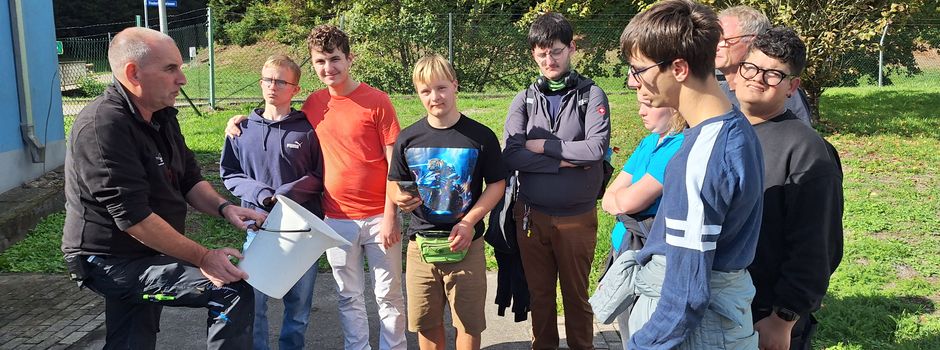 Schüler der Lebenshilfe zu Besuch bei der Elzacher Stadtentwässerung