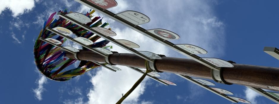 Aufstellen des Maibaums am 26.April 2025: Eine Tradition, die verbindet