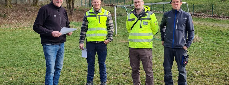 Bau des Minifeld-Fußballplatzes