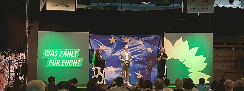 Wahlkampf im Postlager: Annalena Baerbock und Ricarda Lang in Mainz