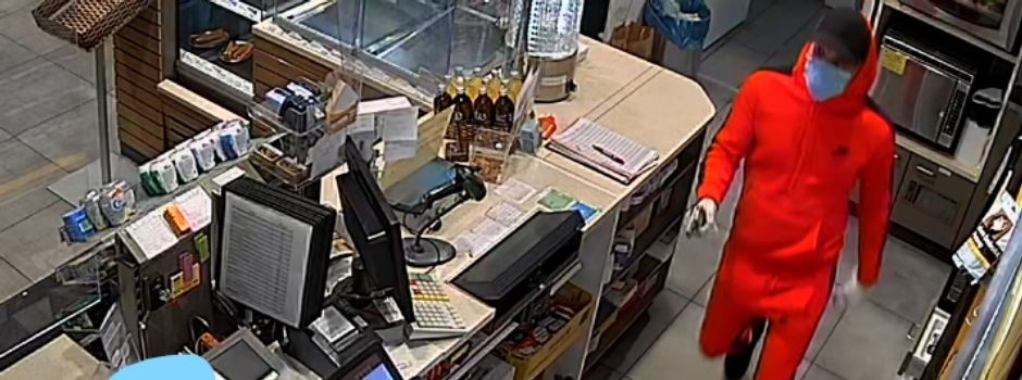 Mann überfällt Tankstelle