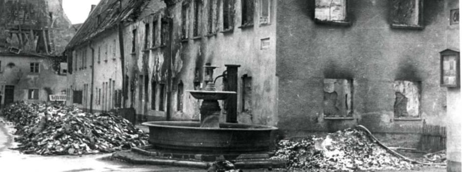 Zerstörung und Wiederaufbau: Fuggerei erinnert an Bombennacht