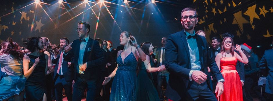 Mainzer Tanzschule verkauft Ball- und Abendmode