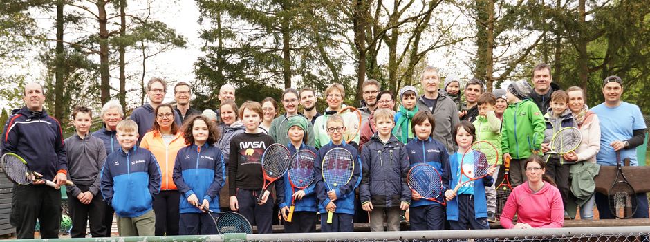 Sonniger Saisonstart beim TC Dollern