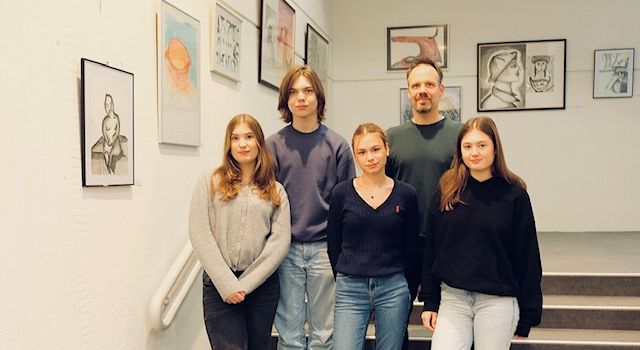 „Die alte Zeit“ – Ausstellung des Kunst-LKs des Einstein-Gymnasiums im Rathaus