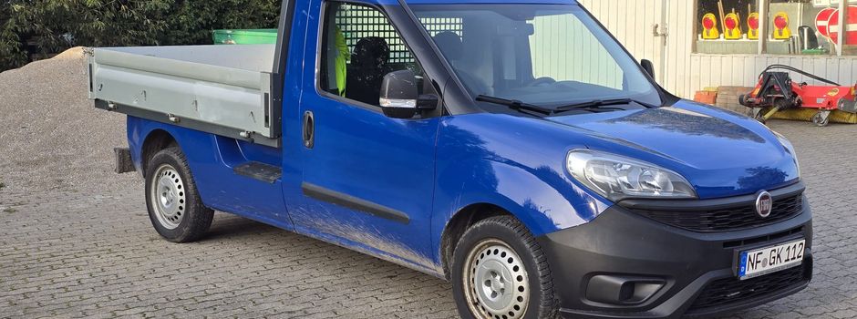 neuer Gemeindearbeiter und neues Gemeindefahrzeug