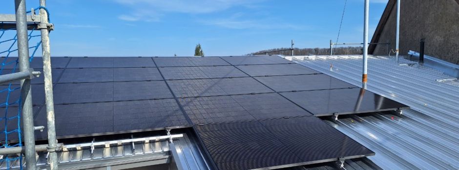 Eigen erzeugter Strom für Gemeinde-/ Feuerwehrhaus