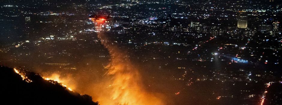 Tausende Einsatzkräfte kämpfen gegen Feuer in Los Angeles