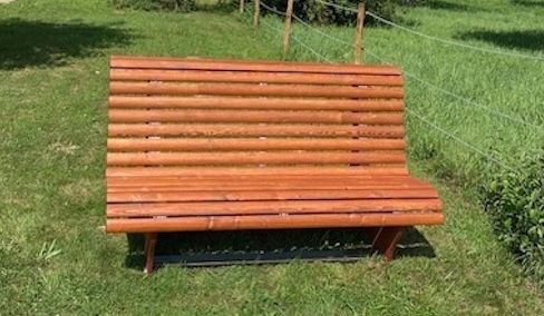 Ruhebank mit Aussicht