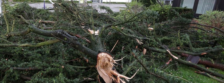20 Häuser in NRW beschädigt - Verdacht auf Tornado