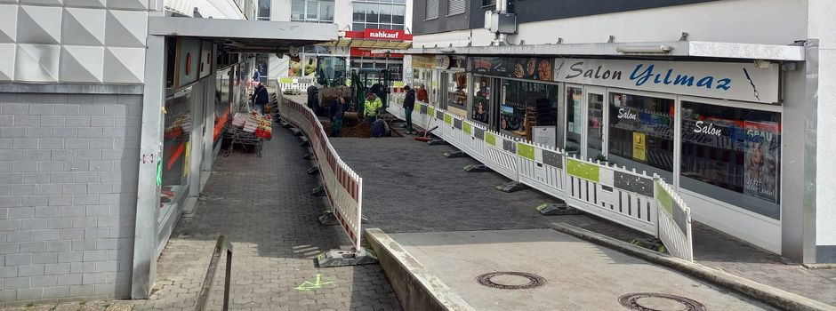 Schon verdreckt: Ärger um neuen Bodenbelag im Einkaufszentrum