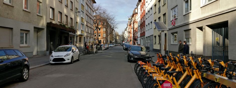 Schlägerei in Mainzer Neustadt: Mann bekommt Holzlatte gegen Kopf