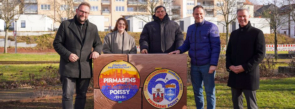 Mosaikmünzen aus Poissy am Bahnhof Pirmasens installiert