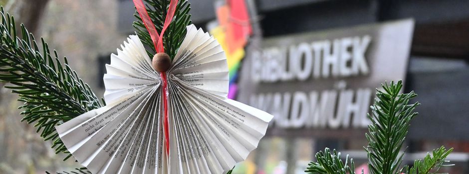 „Bücher-Verfalten“ in der Waldmühle