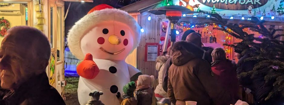 Ein Fest voller Zauber: „Vredeländer Weihnacht“ im und am Volkshaus Friedland