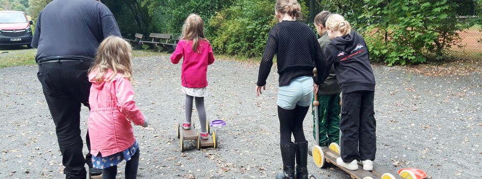 Spielemobil des Jugendzentrums zu Gast in Heimborn 