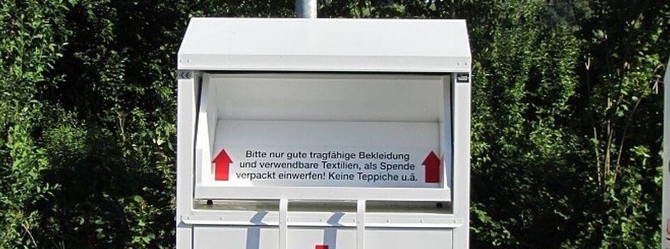 Abbau der Altkleidercontainer