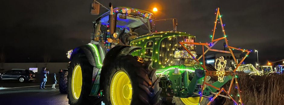 Weihnachtstraktoren unterwegs in Mainz