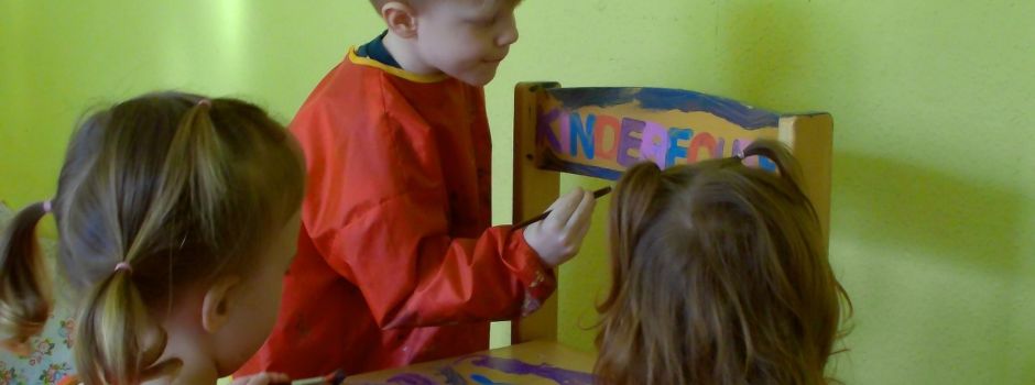 Ein Stuhl für Kinderrechte: Bürgermeister besucht Kita Wippinger Weg