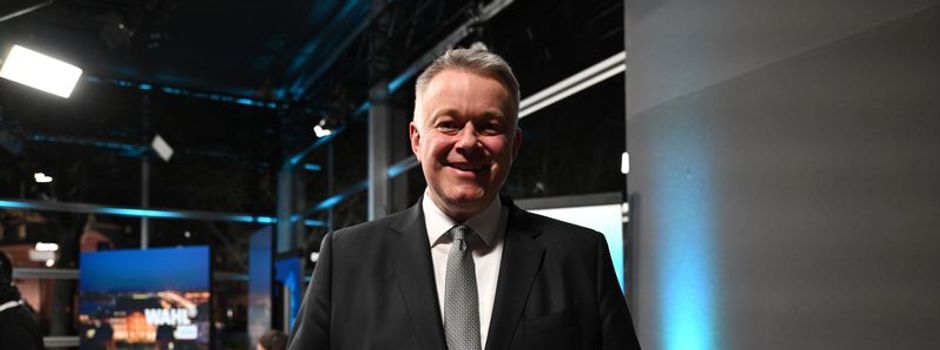 Schnieder strebt schwarz-rote Koalition an