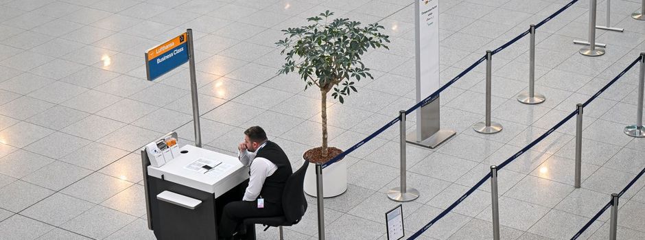 Warnstreiks an 13 deutschen Flughäfen legen Flugverkehr lahm