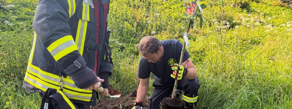 Baumchallenge 2025-Feuerwehr Nübel im Einsatz für Umwelt und Zukunft