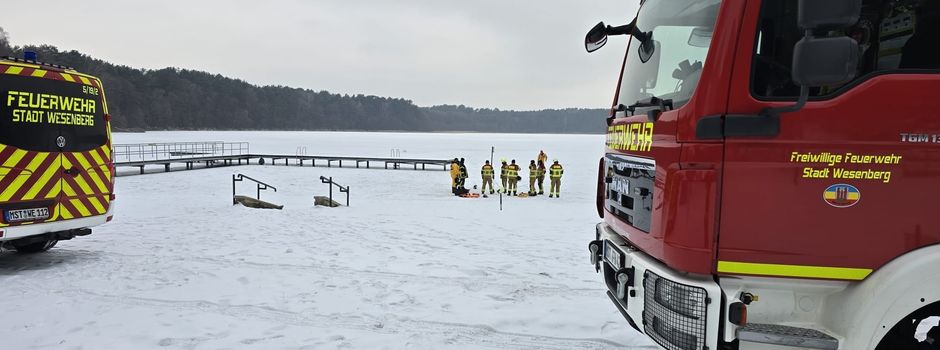 Feuerwehr übt den Ernstfall auf dem Eis