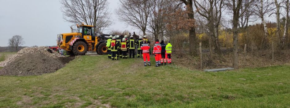 Mann versinkt mit Traktor in Güllegrube und kommt ums Leben