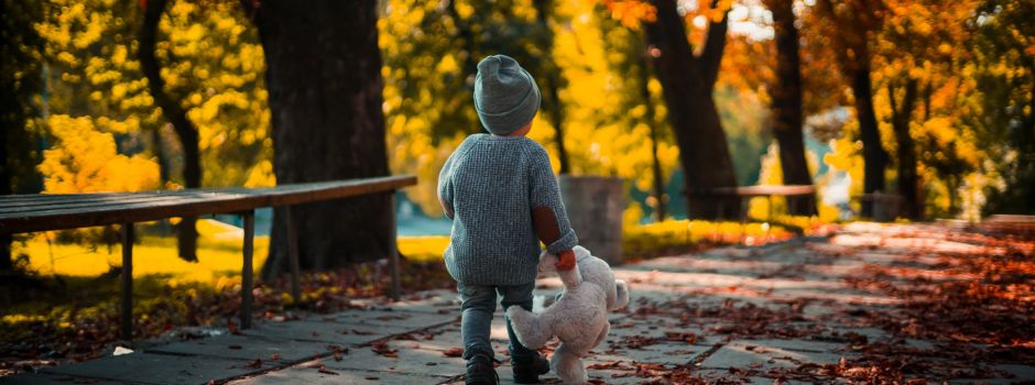 5 herbstliche Aktivitäten für Kinder, die wir früher selbst schon geliebt haben