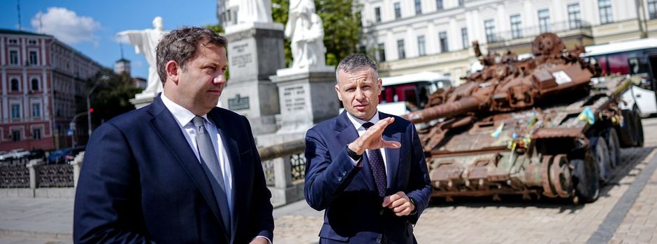 Vizekanzler Klingbeil sondiert in Kiew Sicherheitsgarantien